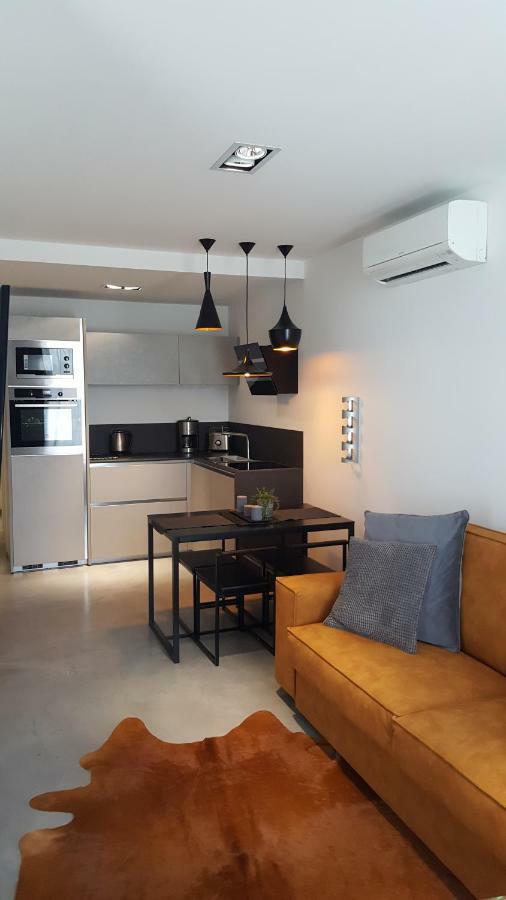 Vip, With Free Garage Parking * Pola