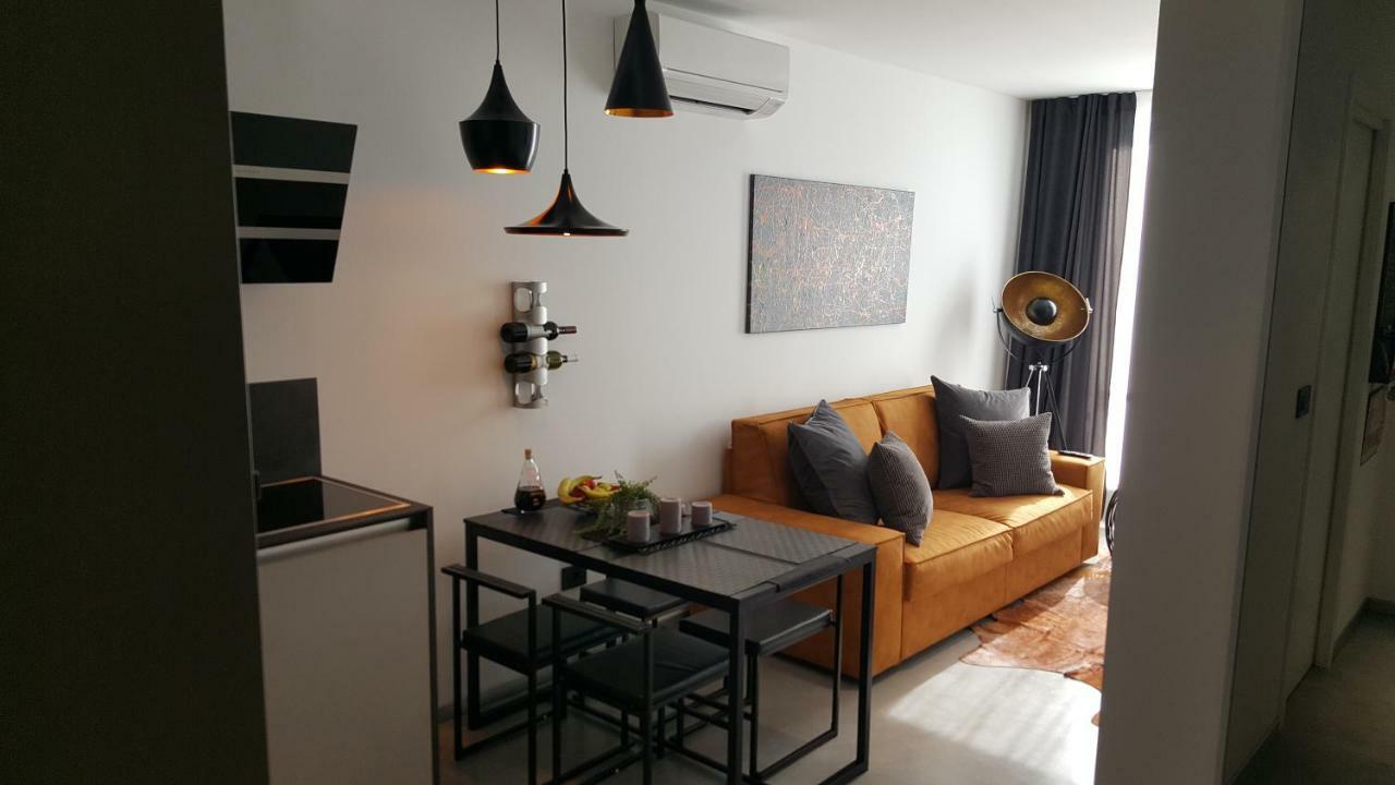Vip, With Free Garage Parking Appartamento