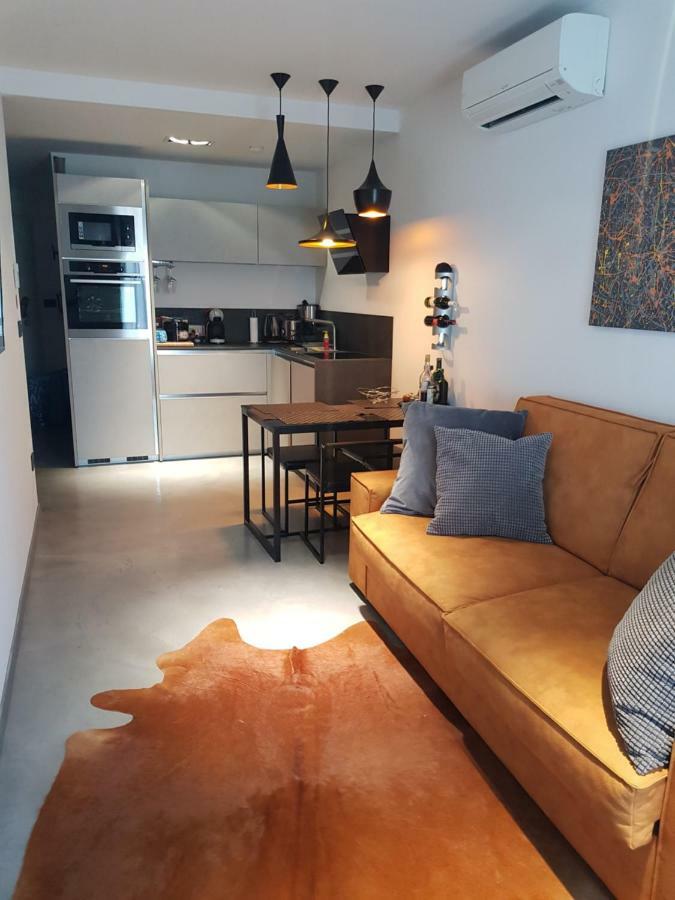Vip, With Free Garage Parking Appartamento Pola